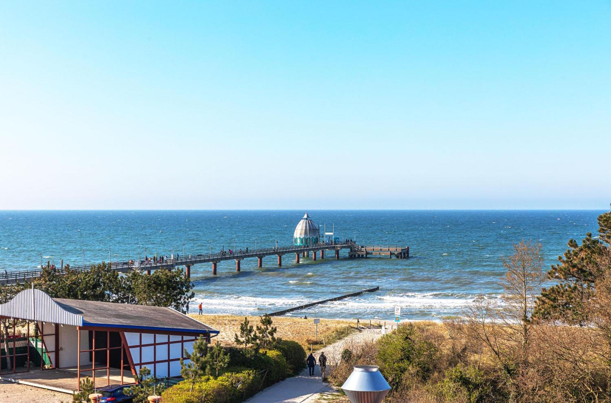 Leuchtturm An Der Seebruecke Zingst Eksteriør billede
