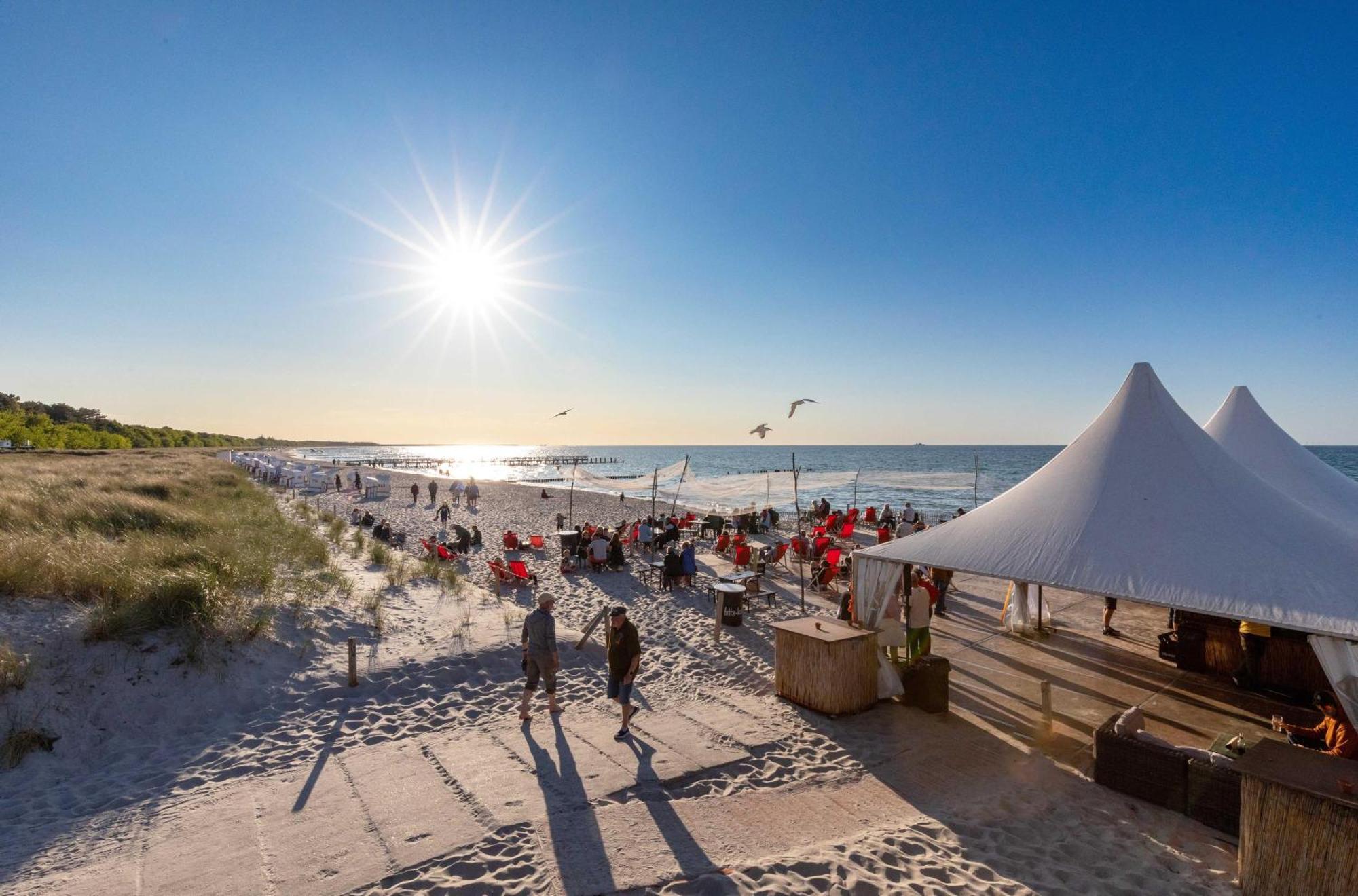 Leuchtturm An Der Seebruecke Zingst Eksteriør billede