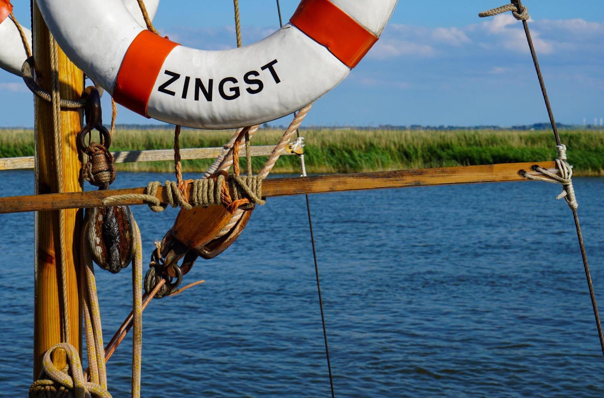Leuchtturm An Der Seebruecke Zingst Eksteriør billede