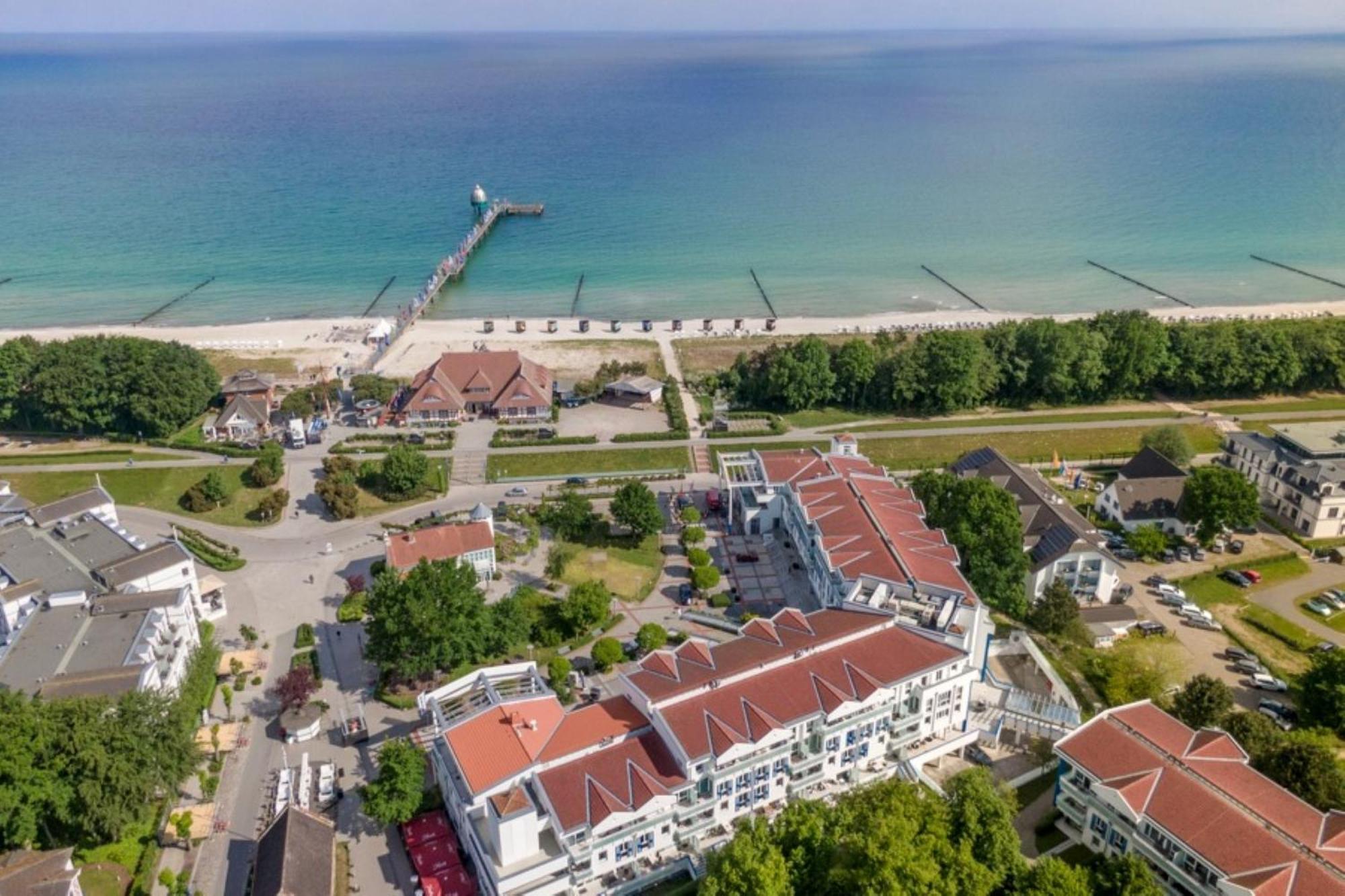 Leuchtturm An Der Seebruecke Zingst Eksteriør billede